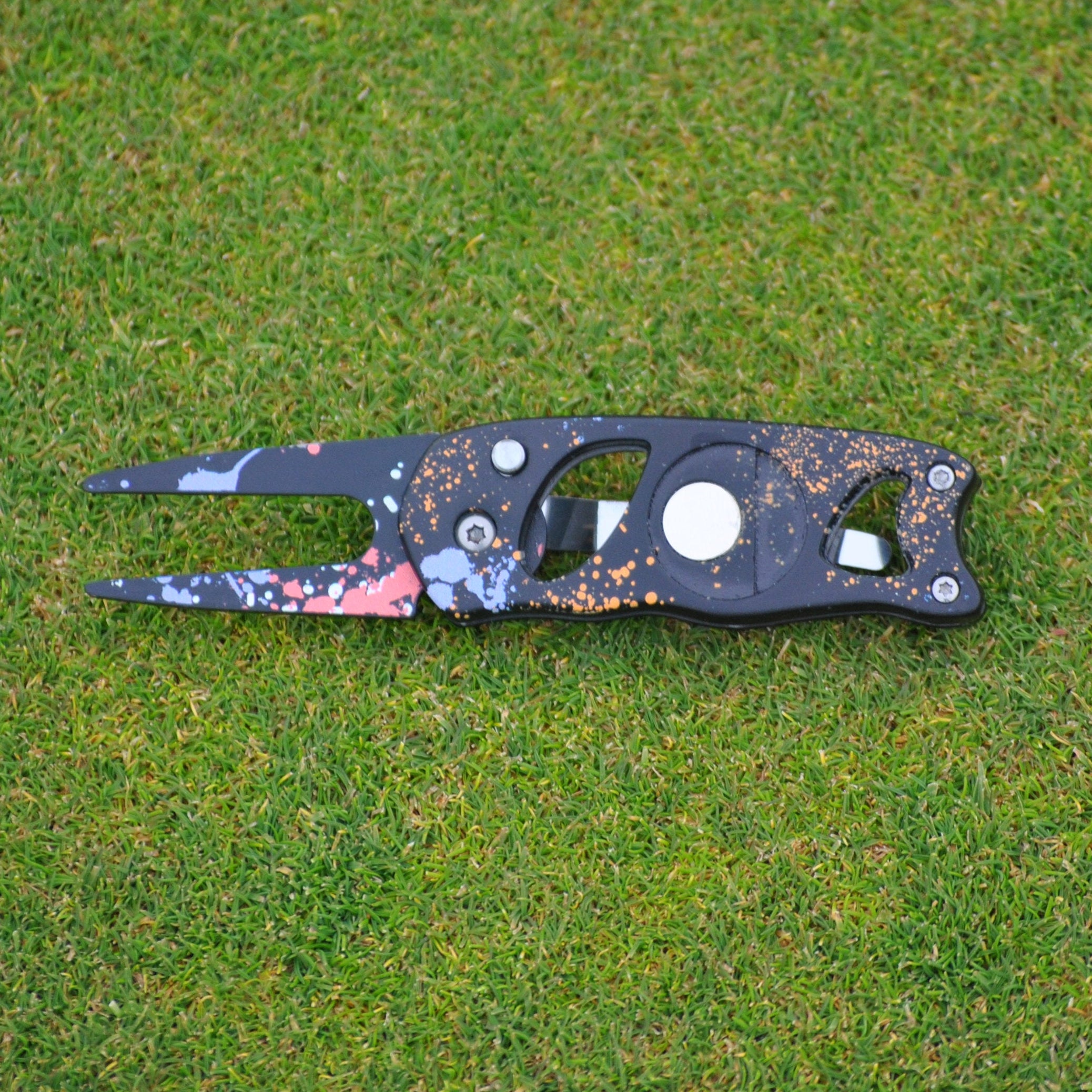 Divot Tool (Switchblade Action) – Gopher Grips